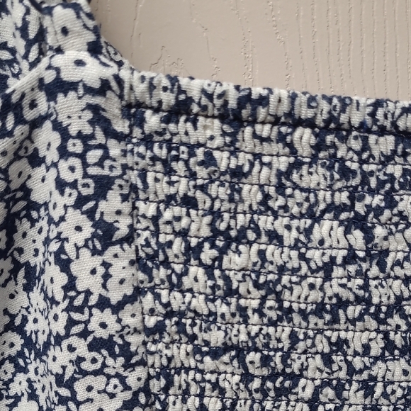 Old Navy Navy and White Floral Sundress MEDIUM NWT - Picture 8 of 11